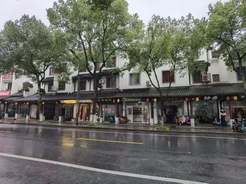 好运转(佳福馄饨)嘉兴市秀洲区新塍镇蓬莱路702号,40㎡小吃店转让、