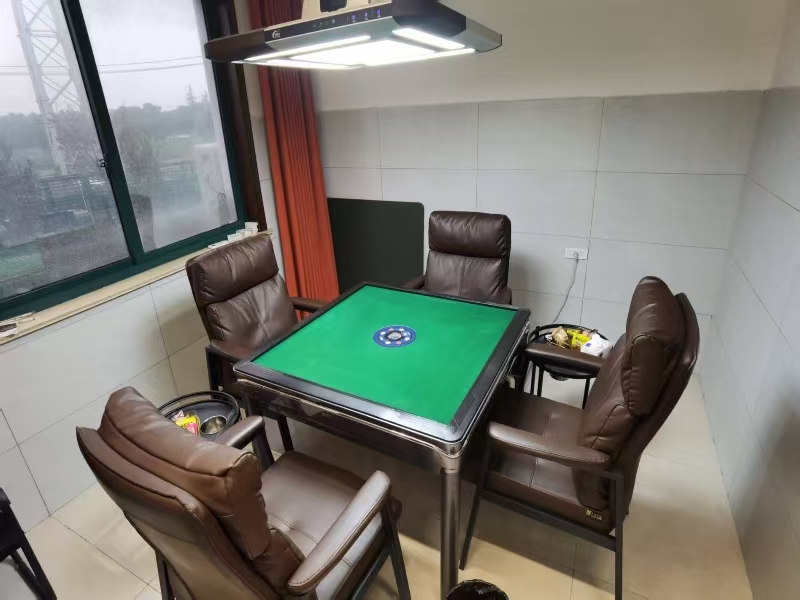 好运转(南北棋牌)桐乡市大型成熟小区门口棋牌超市店转让