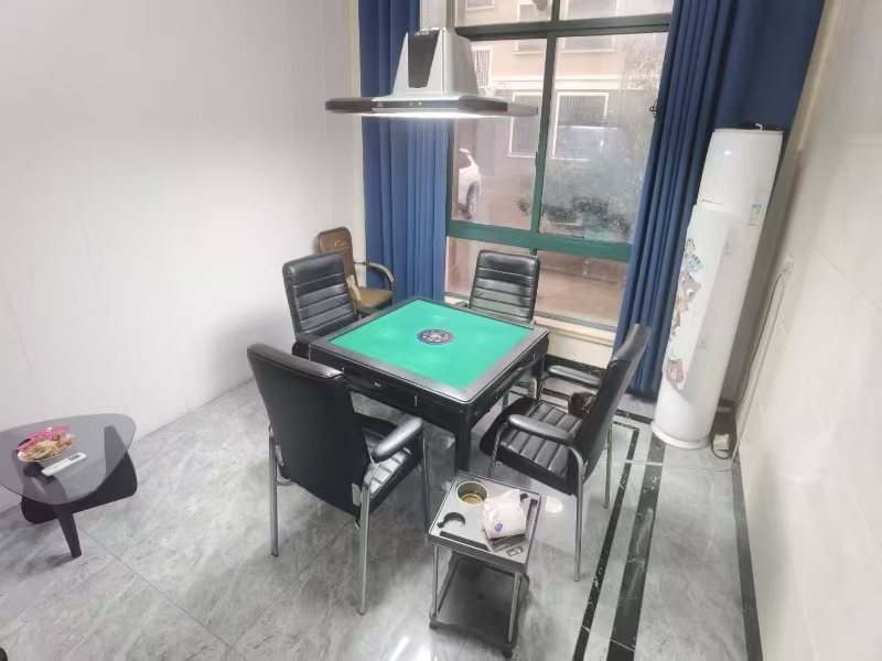 好运转(南北棋牌)桐乡市大型成熟小区门口棋牌超市店转让