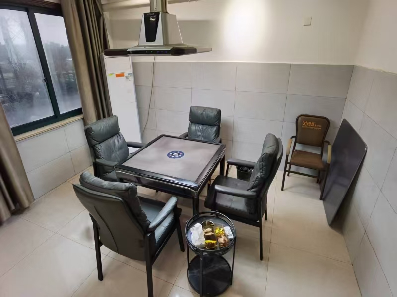 好运转(南北棋牌)桐乡市大型成熟小区门口棋牌超市店转让