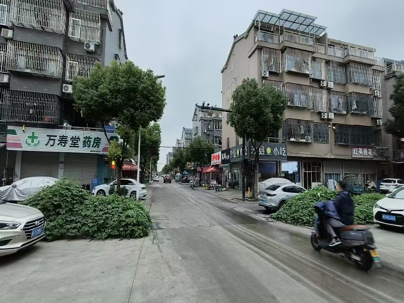 好运转（牛肉汤）濮院四周都是成熟小区，加工厂、工业园区、五年小吃店转让