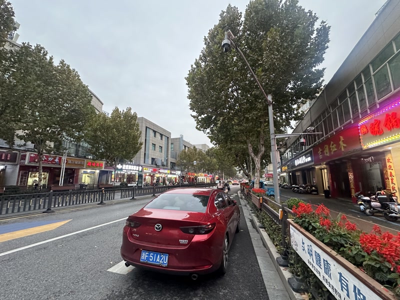 好运转(皖锅福地锅鸡)平湖市景乐步行街对面小区门口餐饮店转让