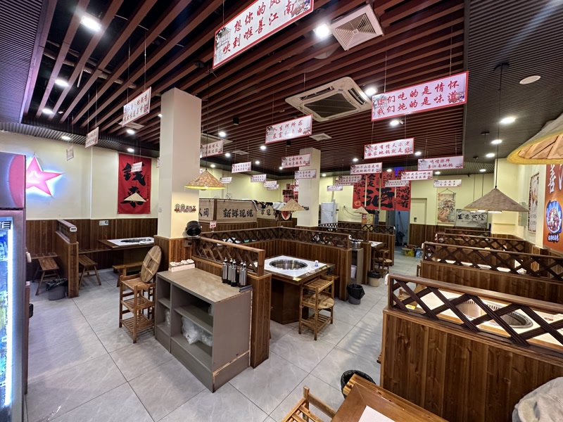 好运转(皖锅福地锅鸡)平湖市景乐步行街对面小区门口餐饮店转让