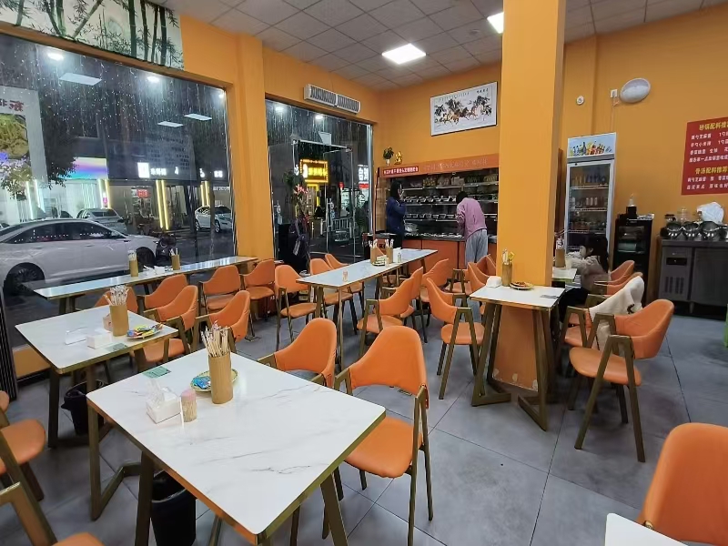 好运转(新胜园东北粘糊麻辣烫)成熟小区、美食街、KTV娱乐场所、小吃店转让