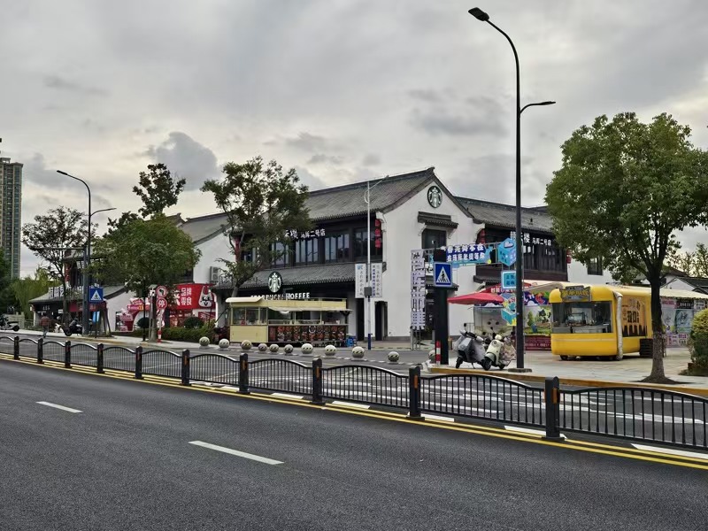 好运转（蜀道山.重庆老火锅）秀洲区纯一层220平火锅店转让