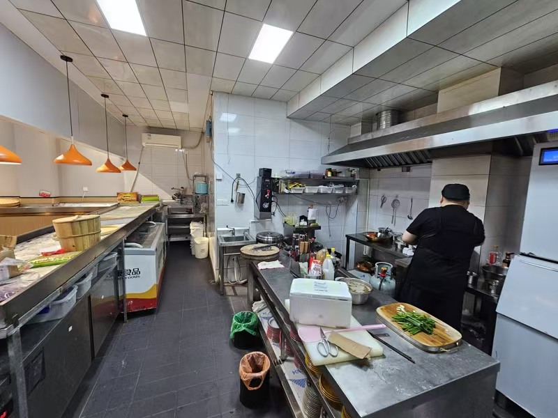 好运转（蜀道山.重庆老火锅）秀洲区纯一层220平火锅店转让