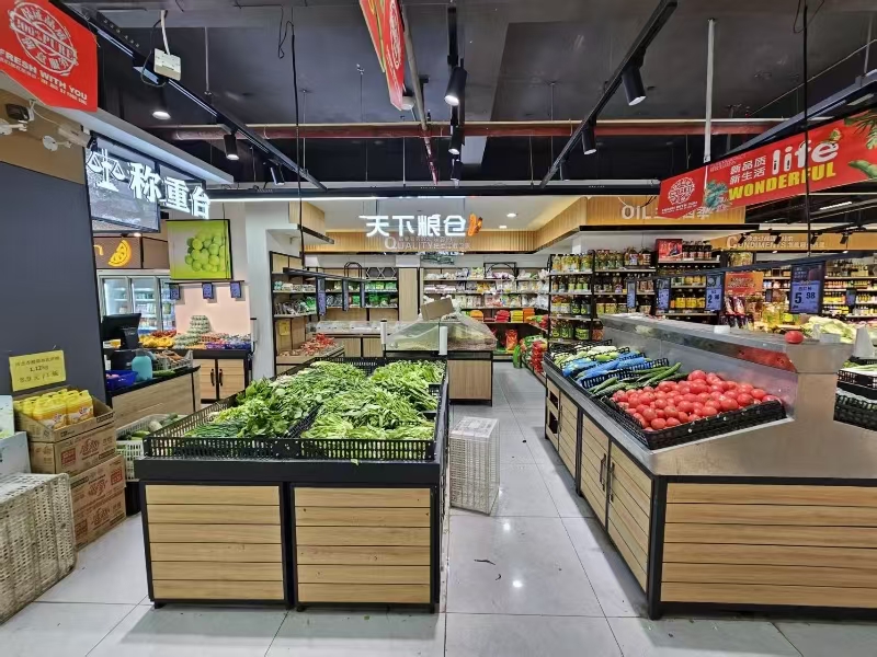 好运转(新镇南超市)菜场门口、十字路口、超大拐角超市转让、营收2万左右