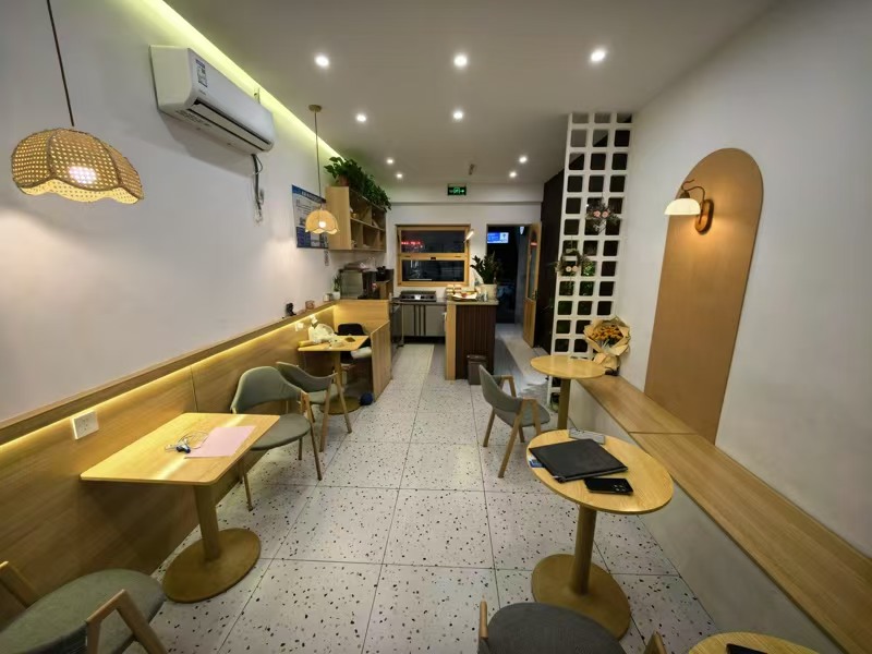 好运转(沁甜时光)南湖区余新镇中学门口小吃店转让