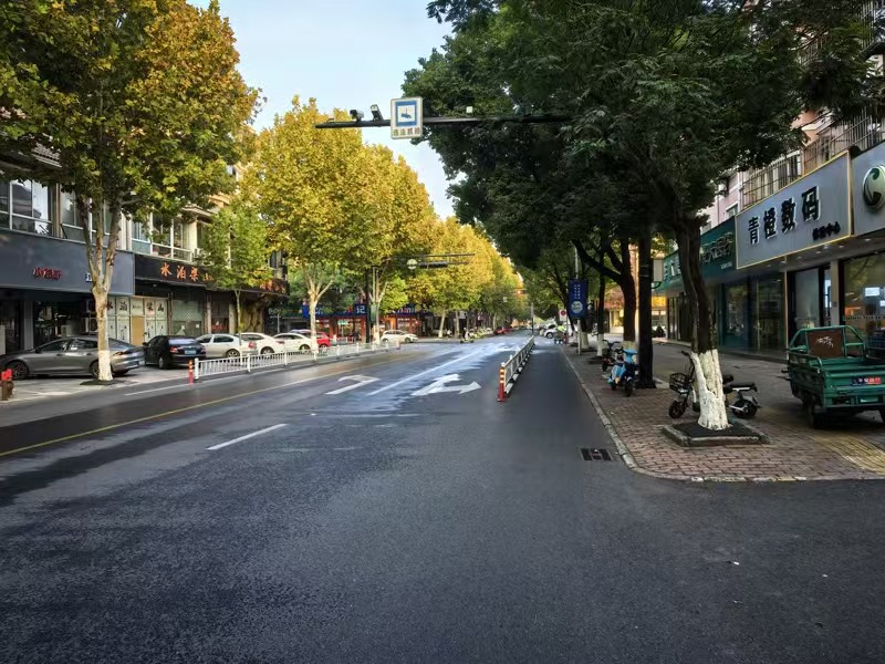 好运转(虾闹江湖)桐乡市屠甸路双小区门口500平餐饮店转让