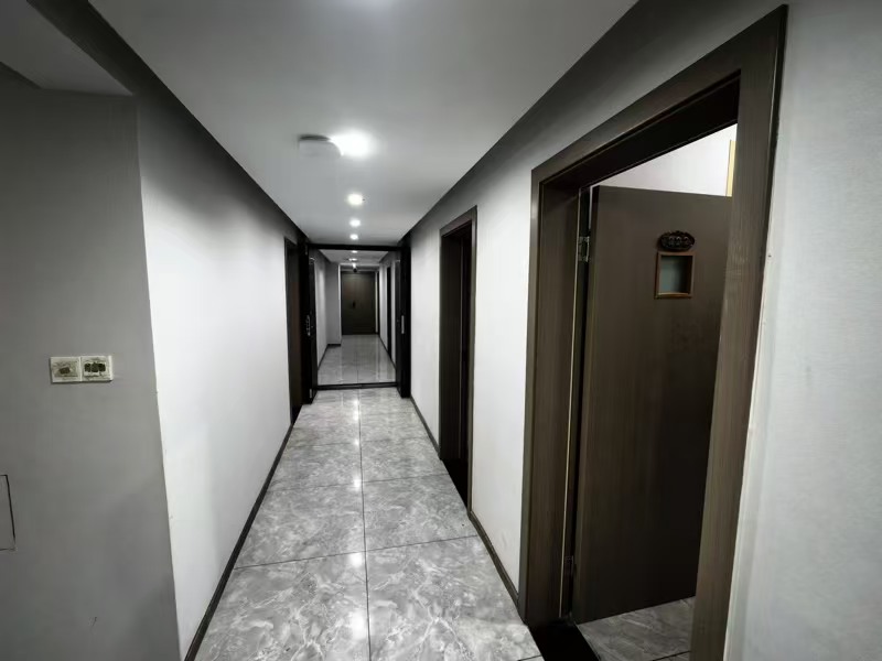 好运转(虾闹江湖)桐乡市屠甸路双小区门口500平餐饮店转让