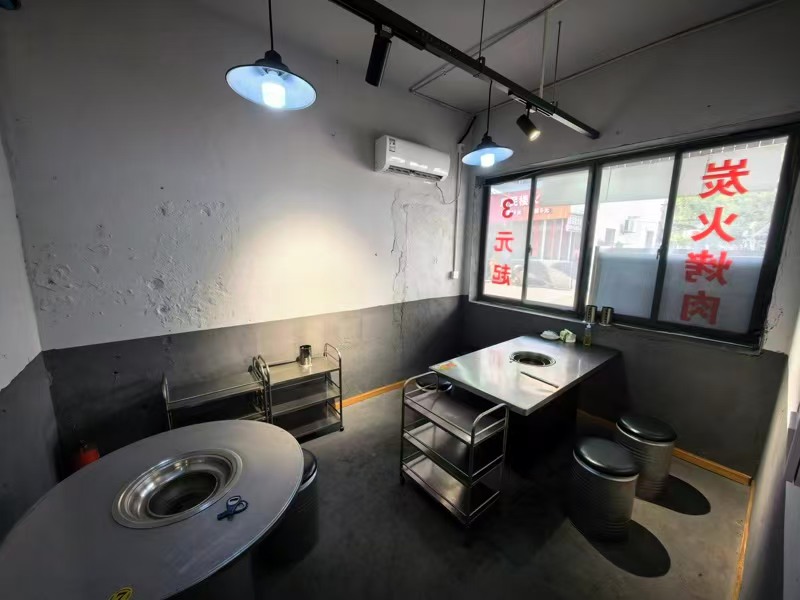 好运转(居民楼烤肉)秀洲区洪高路人才公寓对面餐饮店转让