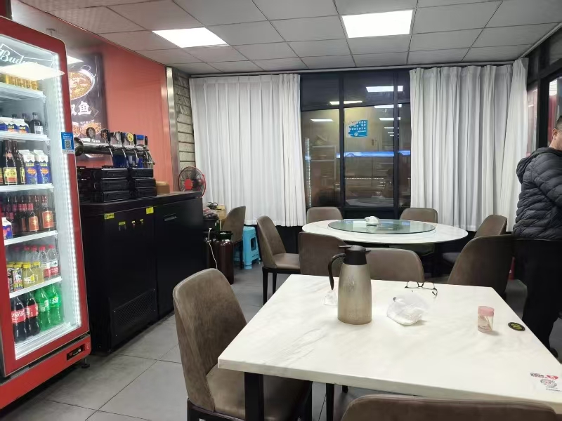 好运转(御鼎龙虾馆 )海宁许巷西元组饭店转让