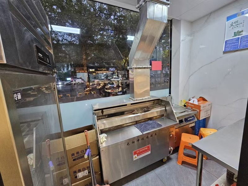 好运转(豪装餐饮店转让)嘉兴主城区蕞繁华段360平餐饮店转让,营收1.2万+/天