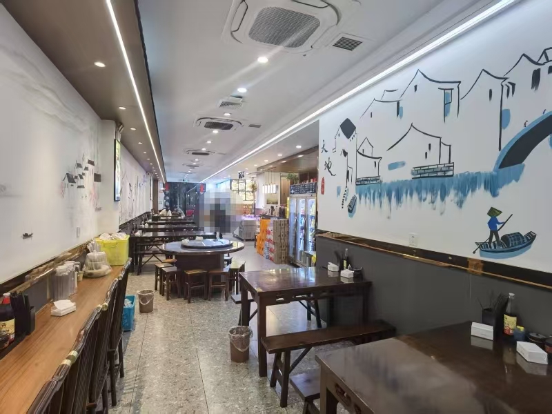 好运转(精装餐饮店转让)咬强羊肉面。南湖区九曲路辰溪里市中心CBD商圈面馆转让