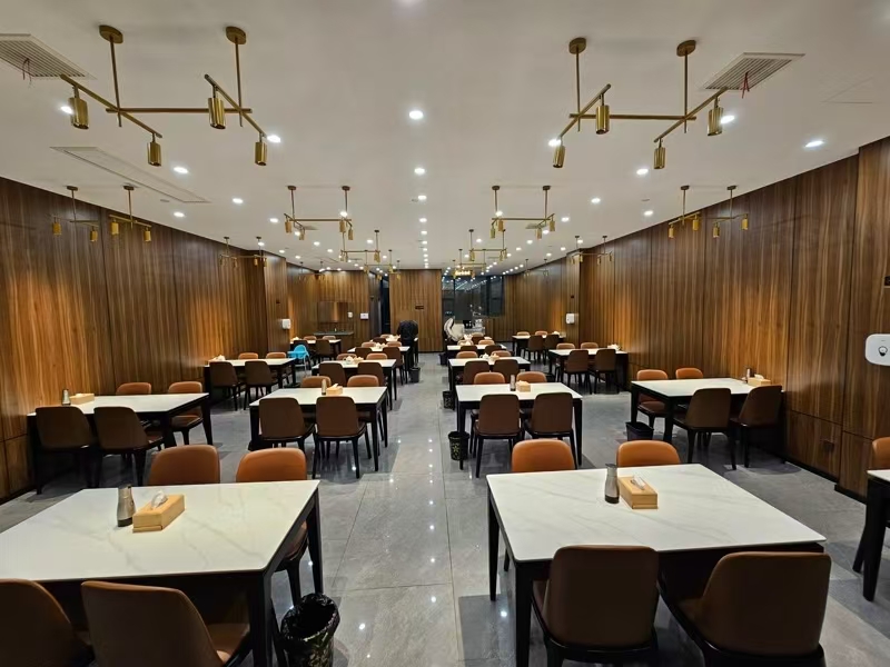 好运转(豪装餐饮店转让)嘉兴主城区蕞繁华段360平餐饮店转让,营收1.2万+/天