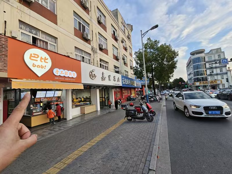 好运转(巴比手工鲜肉包)十字路口旁、小学门口早餐店转让、能做2000+