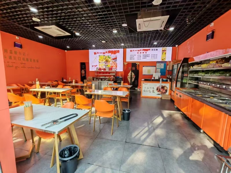 好运转（新胜园东北粘糊麻辣烫）成熟小区、美食街、写字楼娱乐场所、小吃店转让