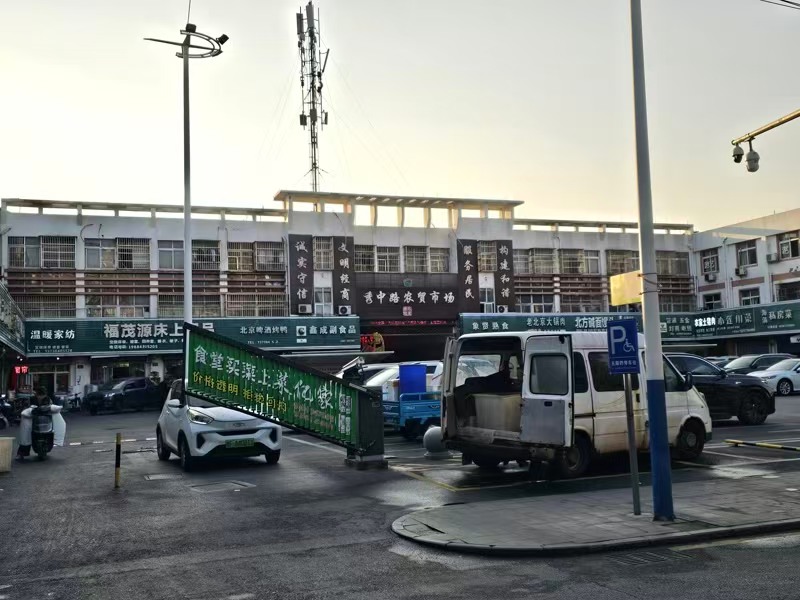 好运转(河南胡辣汤)秀中路农贸市场正对面、纯一层2间门面早餐店转让