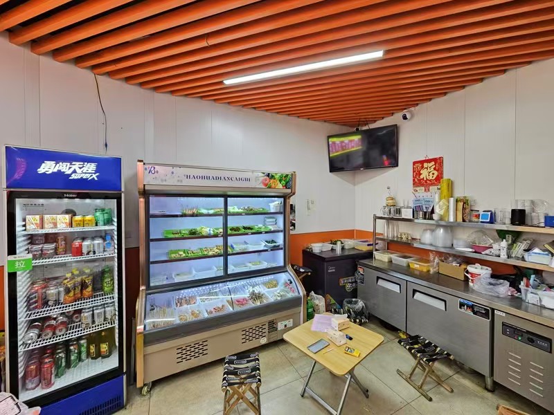 好运转（饿人谷麻辣烫）城区肯德基对面纯一层50㎡麻辣烫店转让