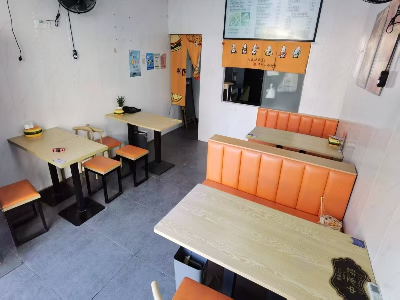 好运转（朝花夕食）新丰镇新阳路83号，万丰公寓傍边，50㎡小吃店转让、