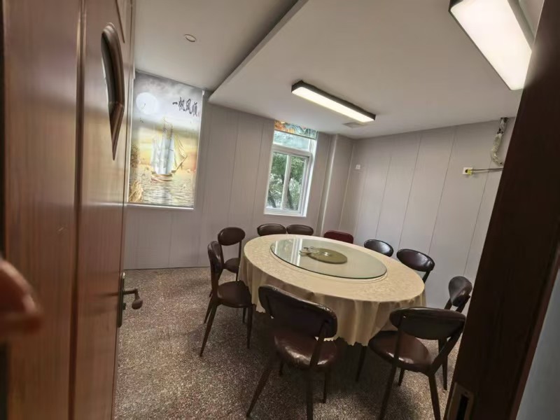 好运转(幺妹烤鱼)平湖市北站路小区门口餐饮店转让