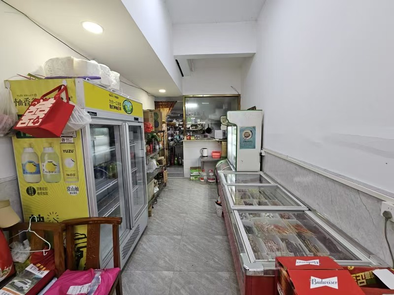 好运转(孙记烧烤)小区门口超市旁纯一层70平烧烤店转让、开了6年