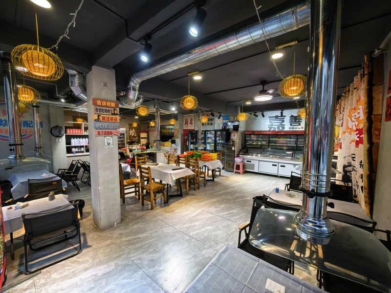 好运转（叁秋烧烤）明珠小区拐角处纯一层100㎡  精装烧烤店转让