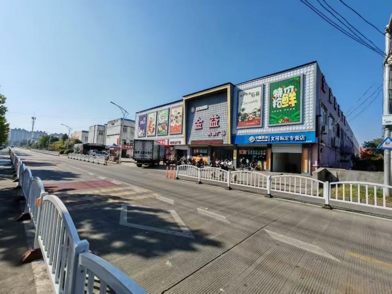 好运转(重庆特色鱼庄)工业园区、购物广场、夜市街小区门口餐饮店转让