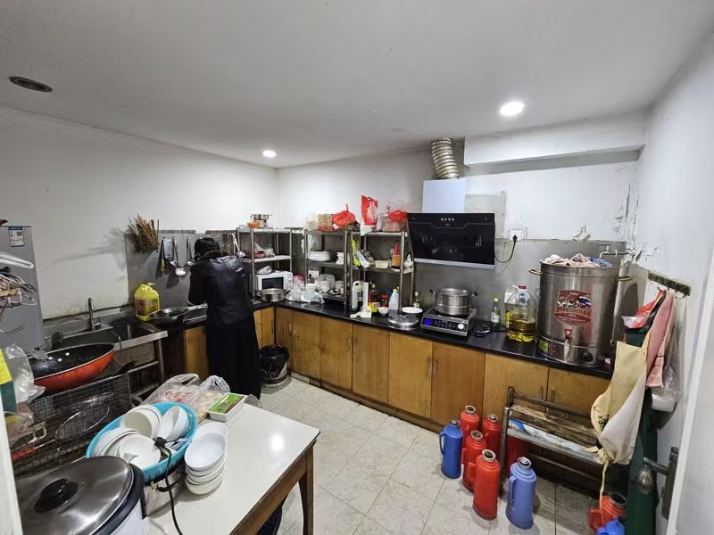 好运转（火凤凰棋牌会所）2017年营业至今550平棋牌室价低急转