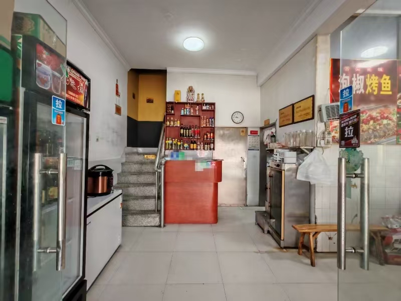 好运转(重庆特色鱼庄)工业园区、购物广场、夜市街小区门口餐饮店转让