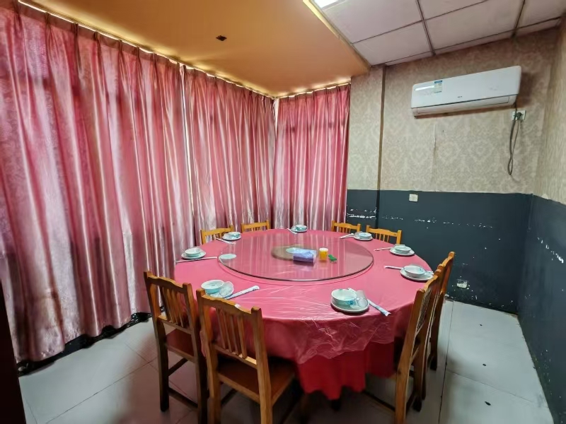 好运转(重庆特色鱼庄)工业园区、购物广场、夜市街小区门口餐饮店转让