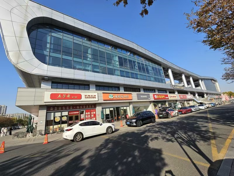 好运转(秀洲区湘菜馆转让)秀湖商圈上下两层400平湘菜馆转让