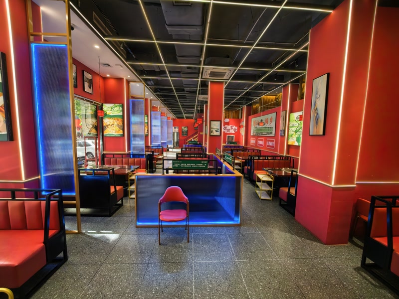 好运转(潮汕冬瓜盅火锅)桐乡市屠甸路双小区门口400平精装豪华火锅店转让