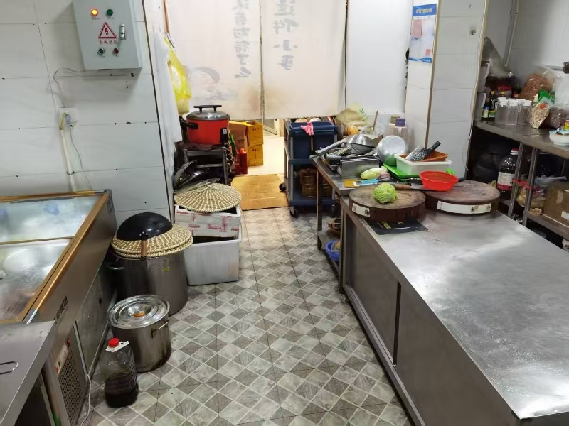 好运转(铜烙湾烙锅)海宁许村大型热闹餐饮一条街区,118㎡火锅店转让、