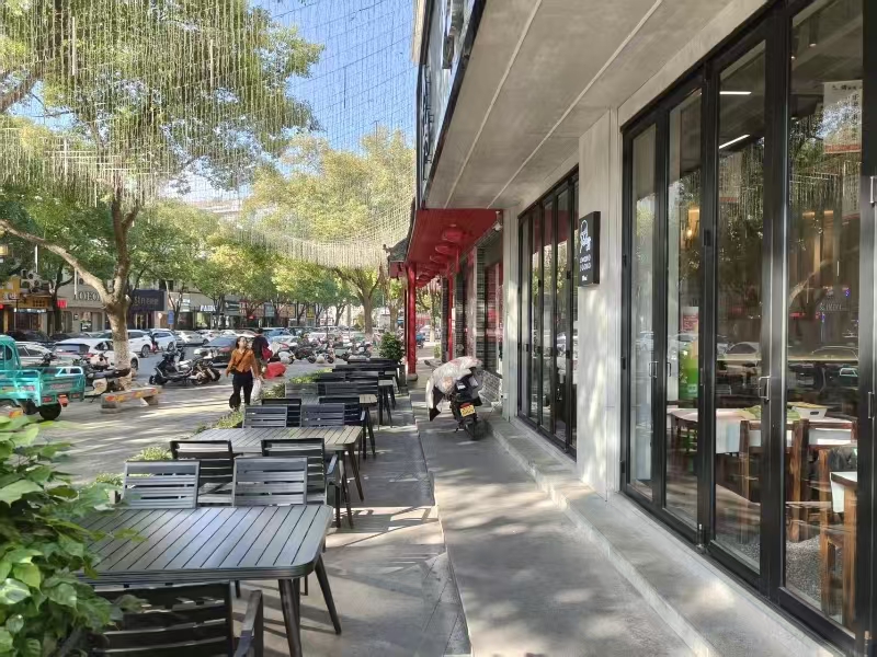 好运转(中式烧烤餐饮 )海宁紫阳街豪华地段餐饮店转让