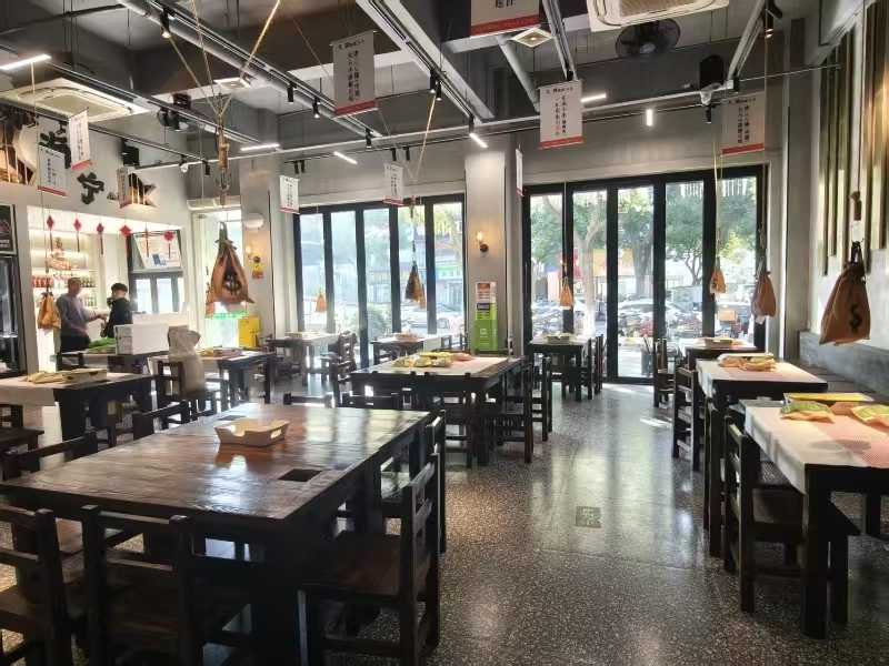 好运转(中式烧烤餐饮 )海宁紫阳街豪华地段餐饮店转让