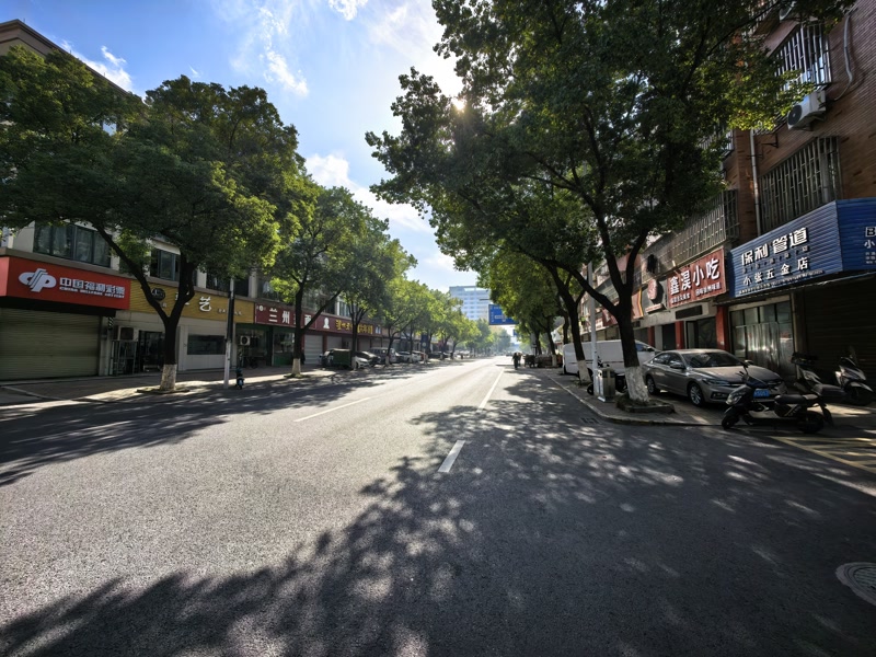 好运转(鑫淏小吃)桐乡市振华路双小区门口房租50一天小吃店转让