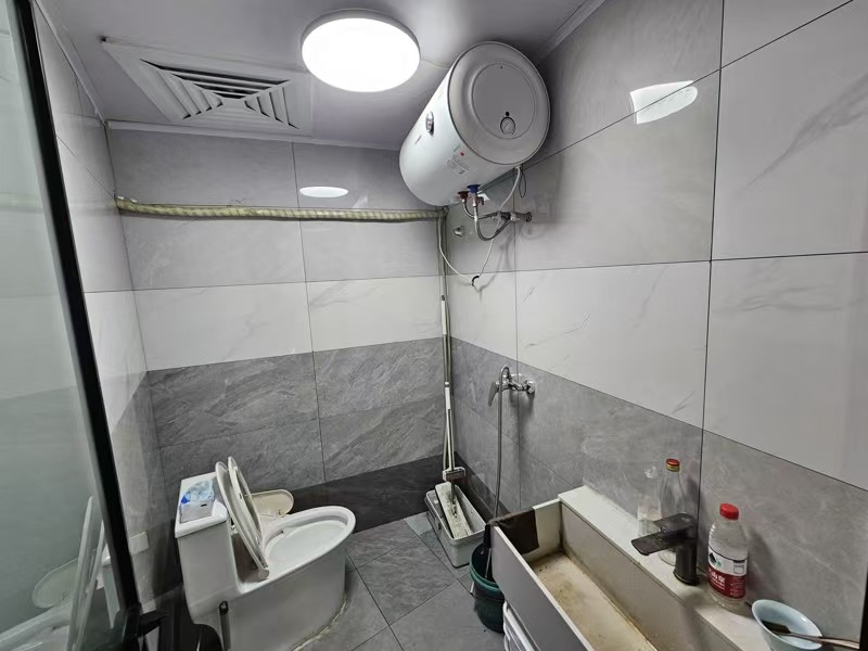 好运转(农垦人酒业)大拐角纯一层97平 店面转让、餐饮除外业态不限