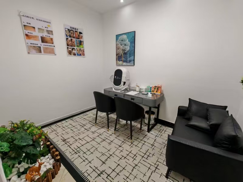 好运转(白白兔祛斑美白)南湖区万达广场、成熟小区、美食街、美容店转让