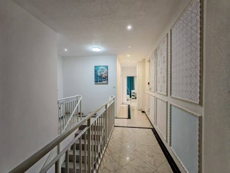 好运转(白白兔祛斑美白)南湖区万达广场、成熟小区、美食街、美容店转让