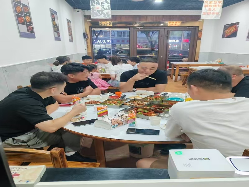 好运转(兄弟烧烤)嘉兴友谊街旁烧烤店转让