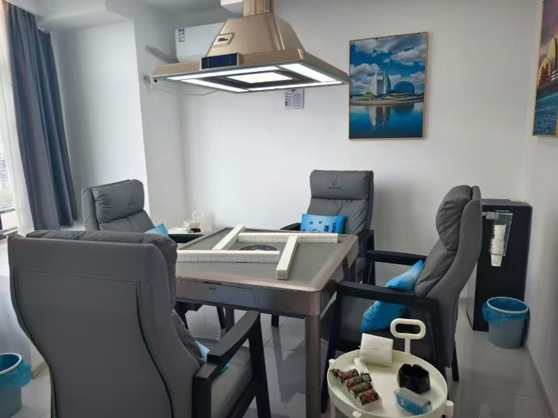 好运转(把把胡24小时自助棋牌馆)成熟小区、万达广场、商务写字楼自助棋牌室转让