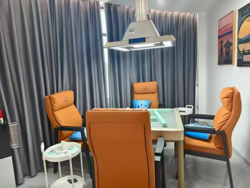 好运转(把把胡24小时自助棋牌馆)成熟小区、万达广场、商务写字楼自助棋牌室转让