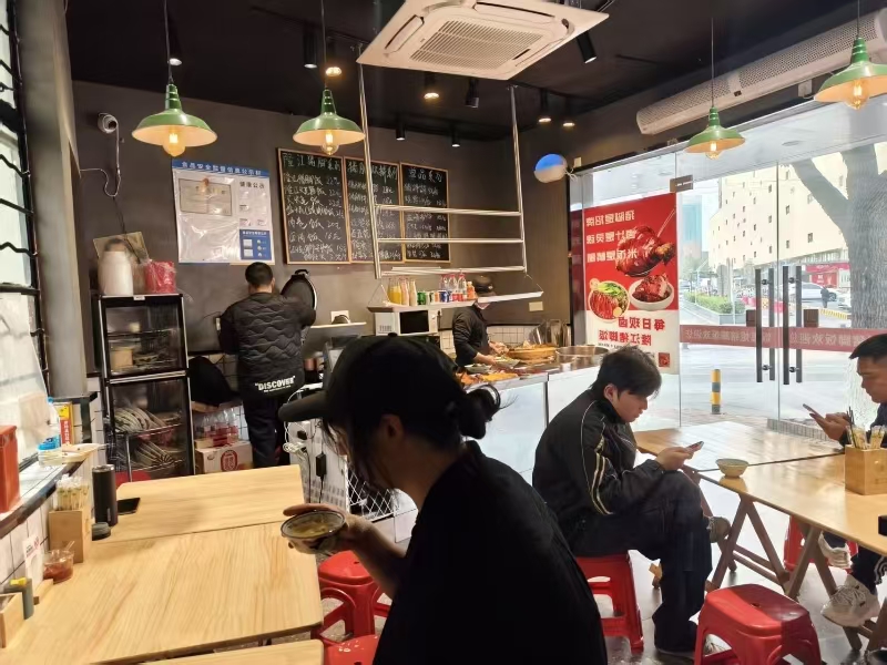 好运转(饭思姐隆江猪脚饭)嘉兴八佰伴旁拐角小吃店转让