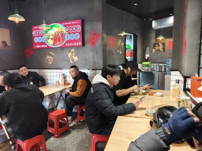 好运转(饭思姐隆江猪脚饭)嘉兴八佰伴旁拐角小吃店转让