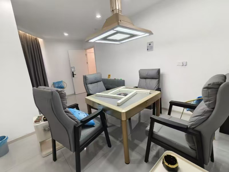 好运转(把把胡24小时自助棋牌馆)成熟小区、万达广场、商务写字楼自助棋牌室转让