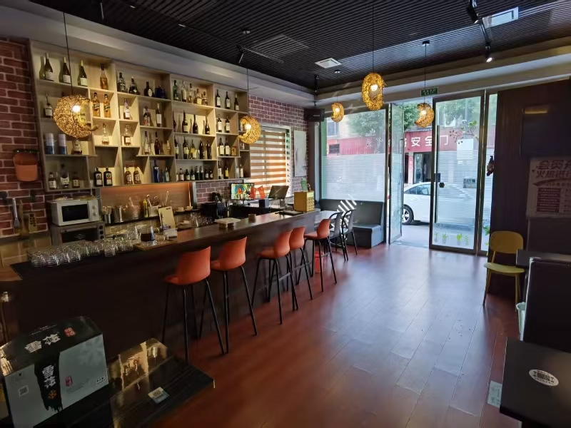 好运转(吧迪东南亚餐吧)秀洲区洪兴路510号,紫薇花园小区,100㎡餐饮店转让