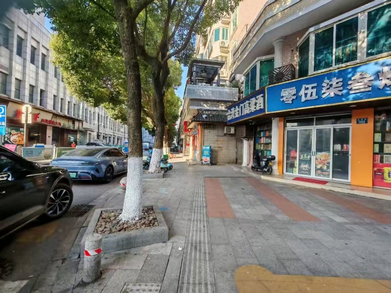 好运转(盱眙人盱眙虾)友谊街餐饮店转让