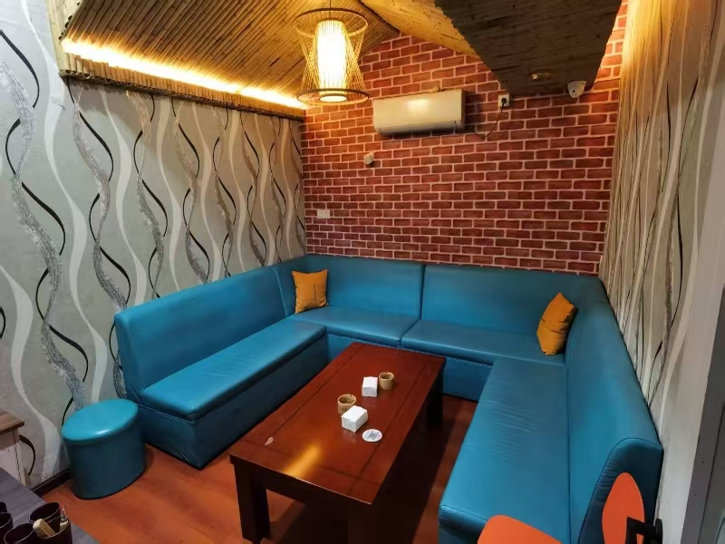 好运转(吧迪东南亚餐吧)秀洲区洪兴路510号,紫薇花园小区,100㎡餐饮店转让