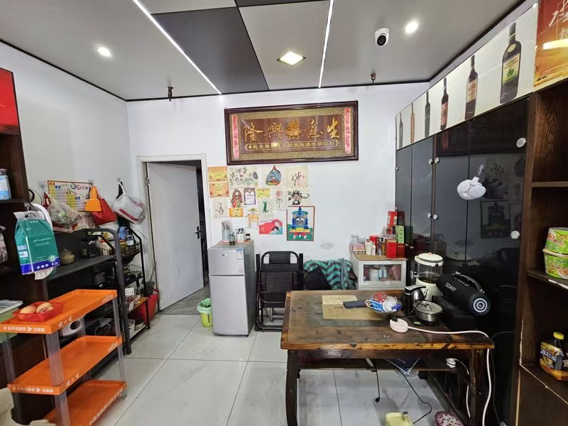 好运转(大民烟酒)菜场门口旁烟酒店转让、3000-4000/天